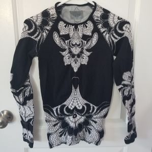 Athleta Twist Tattoo Pattern Base Layer Top Sz S